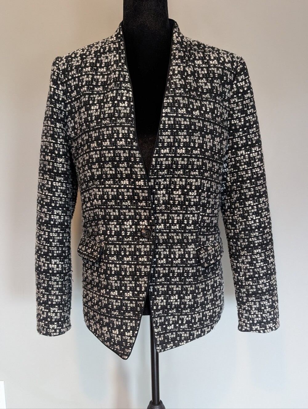 Ann Taylor Black and White Tweed One-Button Blazer